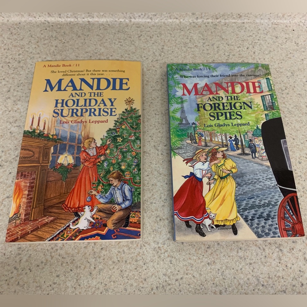 Mandie Book Set of 2